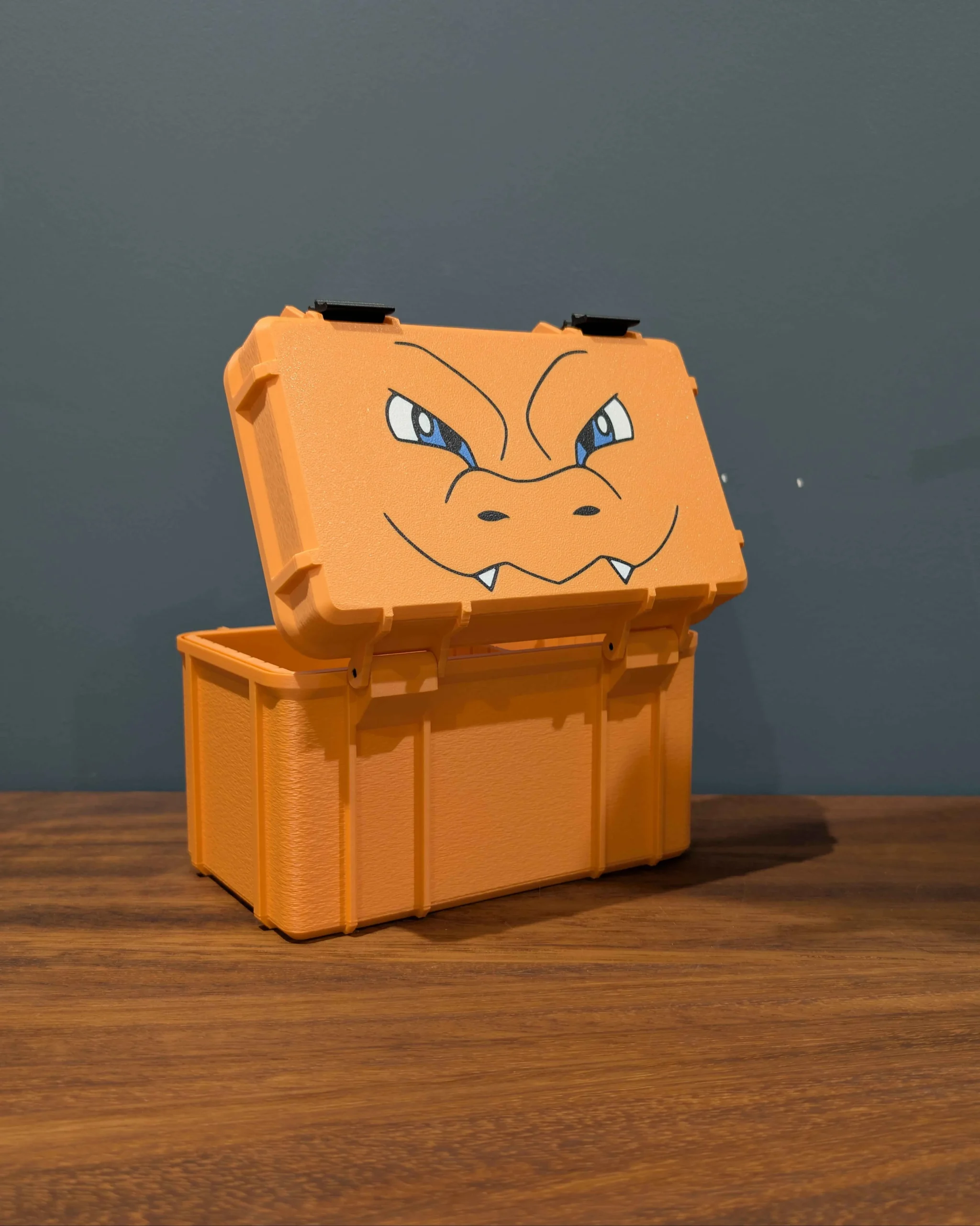 Caja de almacenamiento Edición Charizard