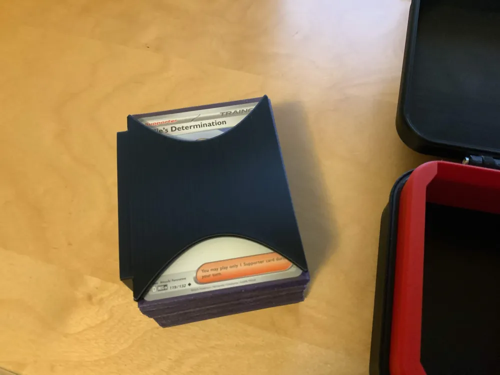 Caja para mazos de cartas Pokémon del Team Rocket V2 - Imagen 2