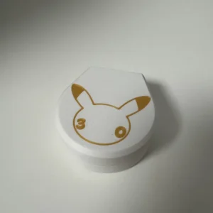 Caja de Dados Magnética Pokémon TCG - Edición 30 Aniversario